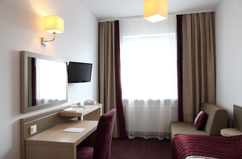 Arche Hotel Siedlce Phòng bức ảnh