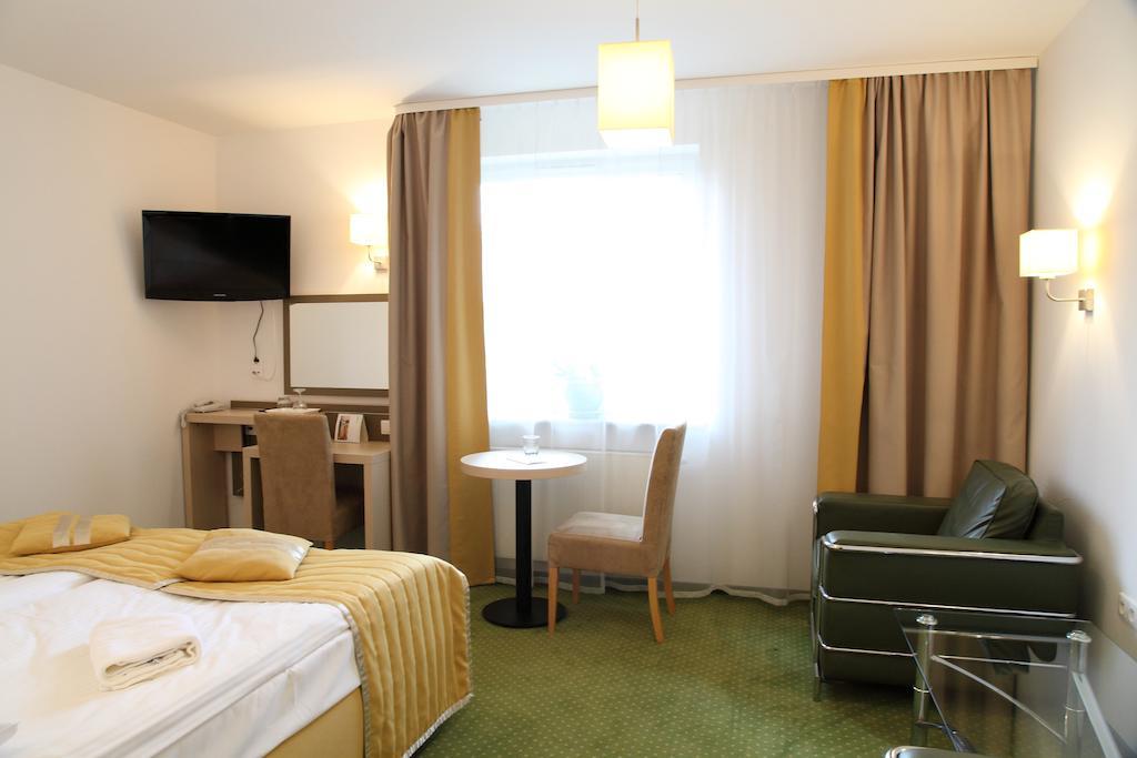 Arche Hotel Siedlce Phòng bức ảnh